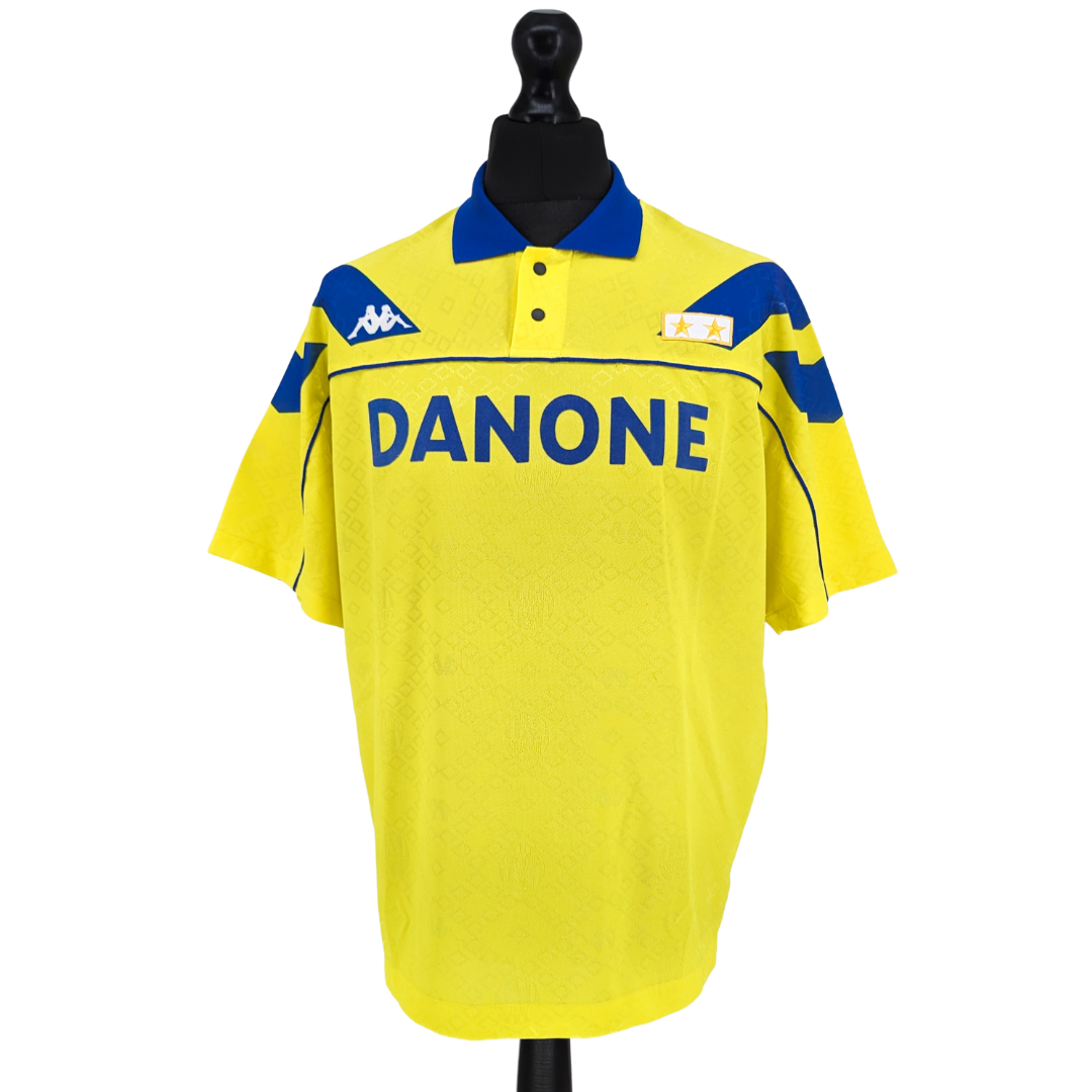 Juventus away football shirt 1992/93 - (L)