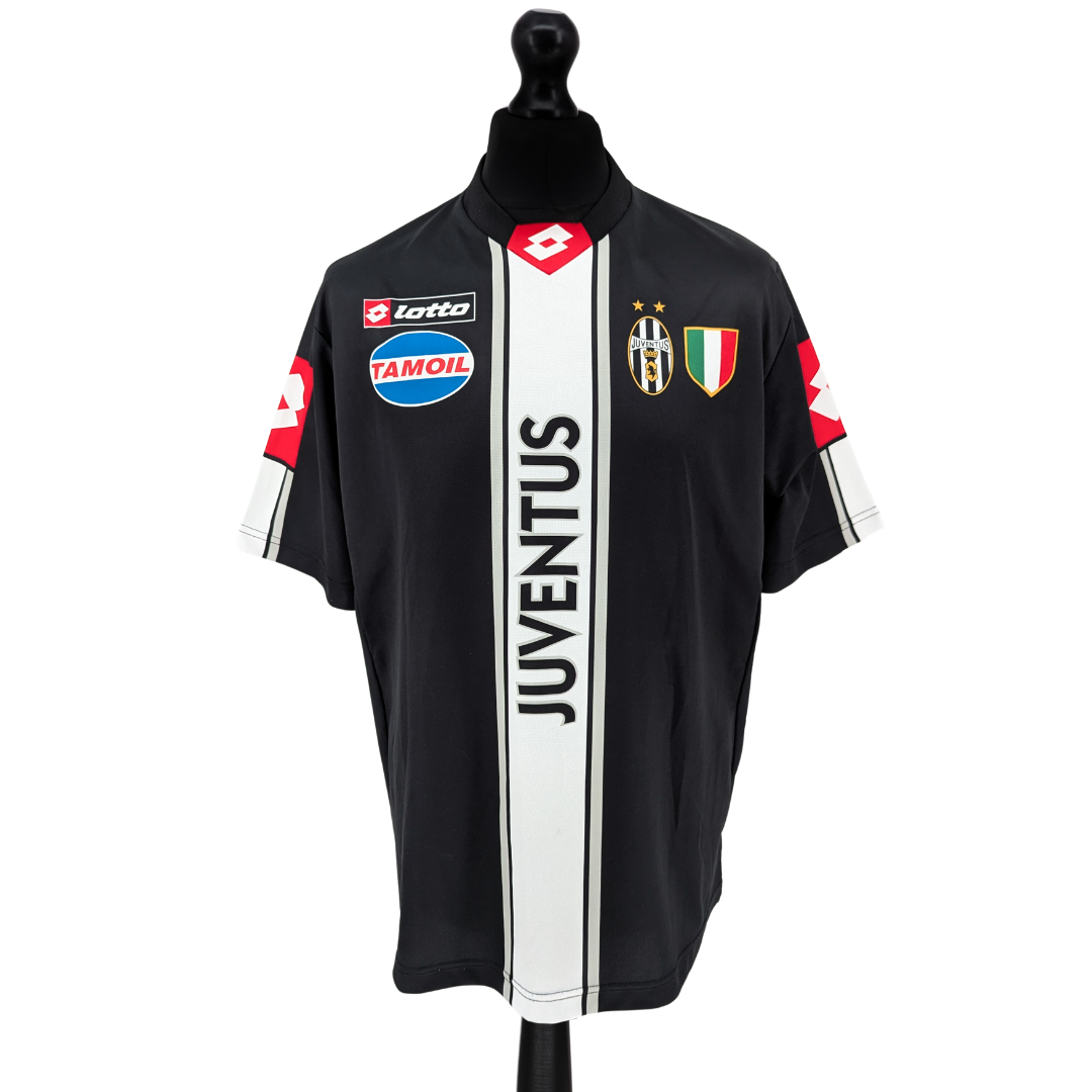 Juventus European training football shirt 2002/03