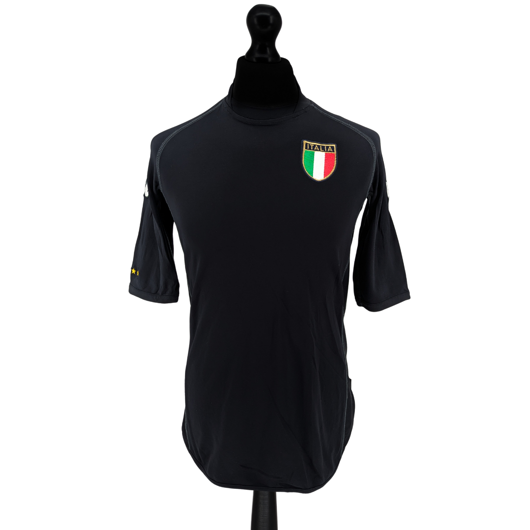 Italy goalkeeper football shirt 2002 - (L)