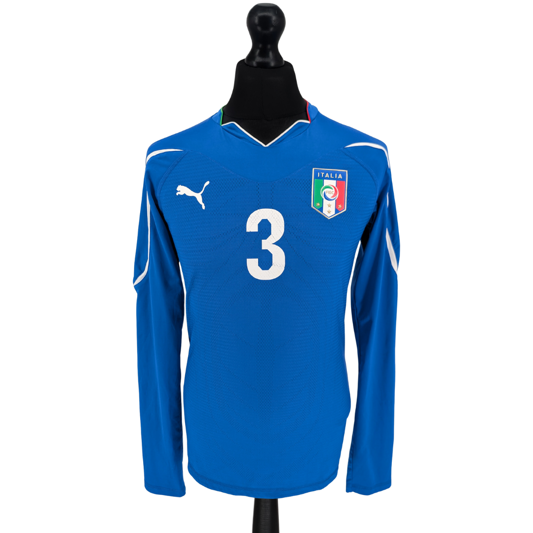 Italy home football shirt 2010/11 - (L)