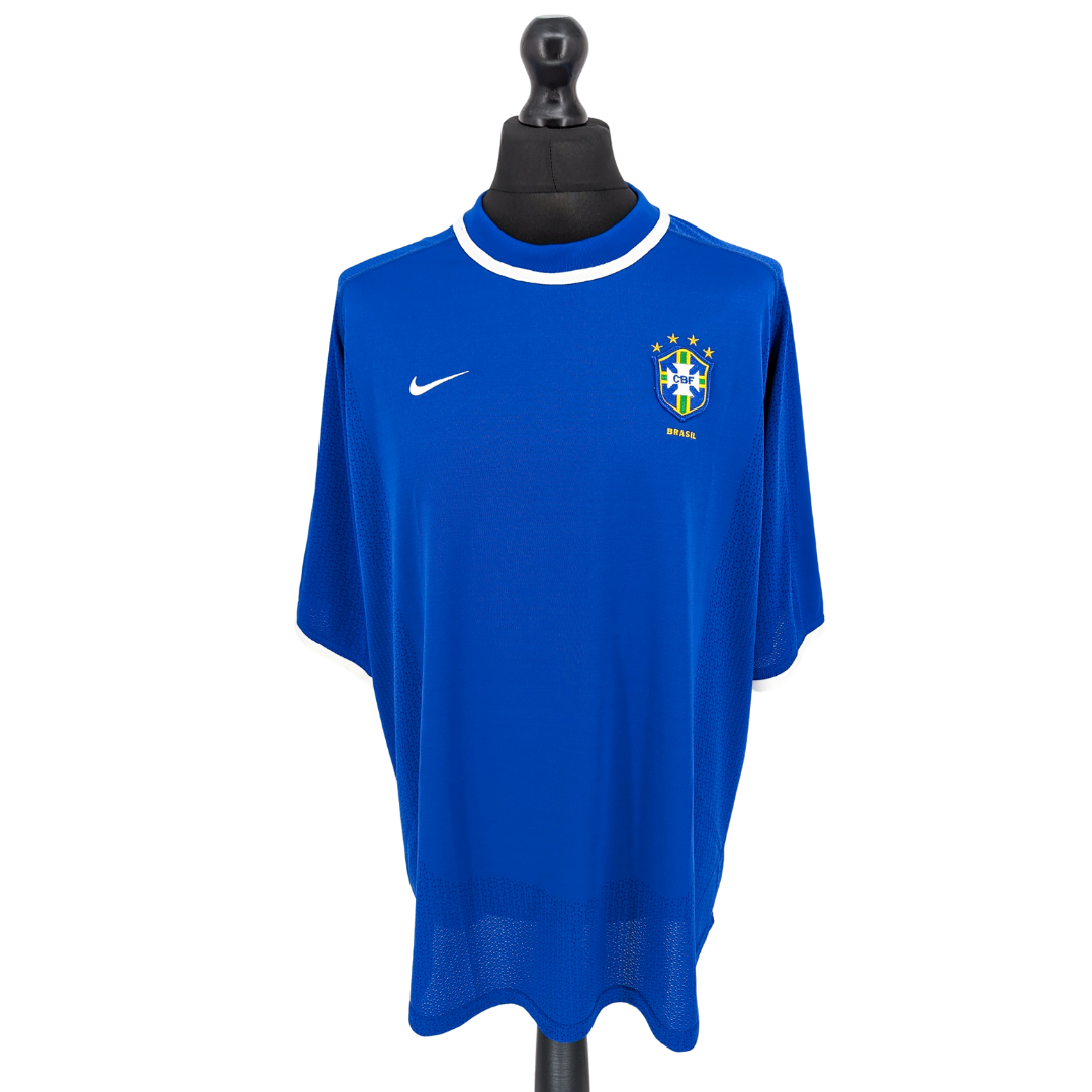 Brazil away football shirt 2000/02