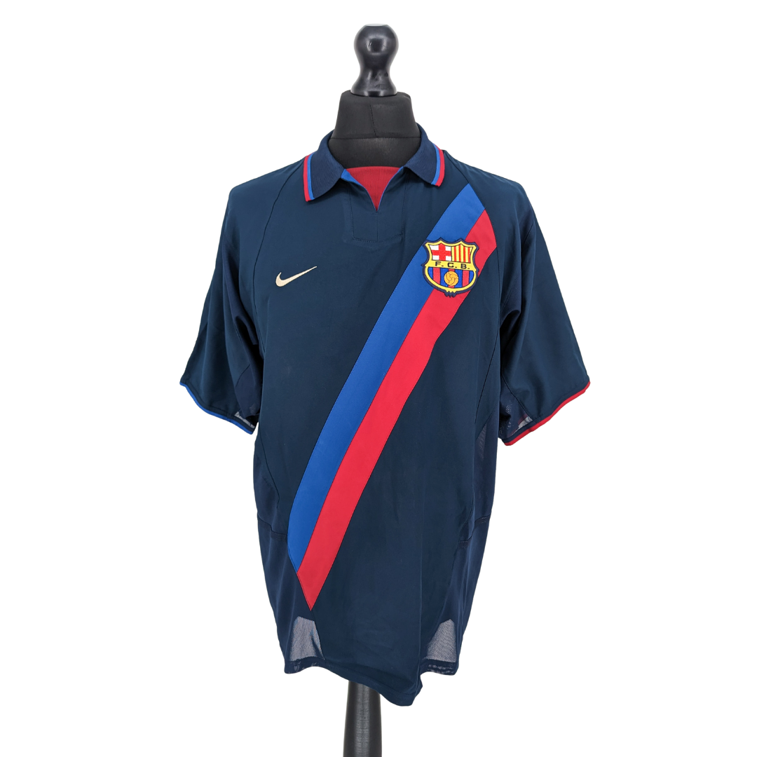 Barcelona away football shirt 2002 04