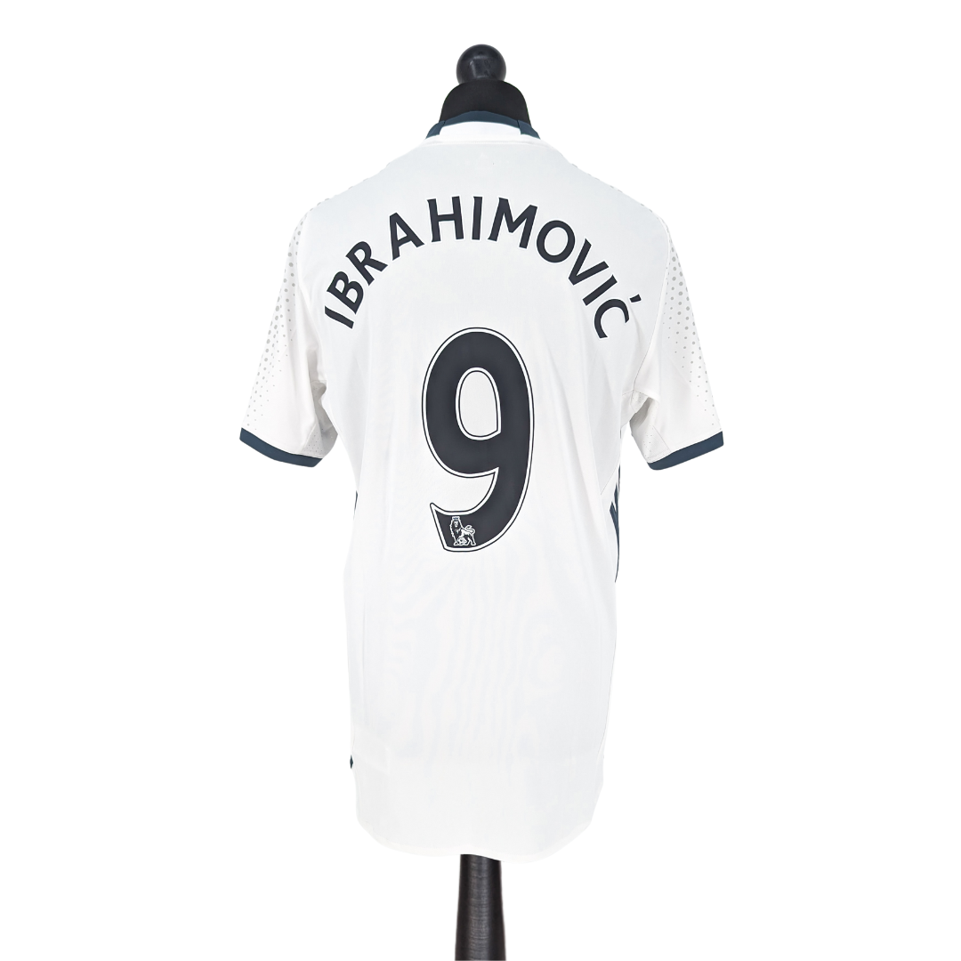 Manchester United alternate football shirt 2016/17