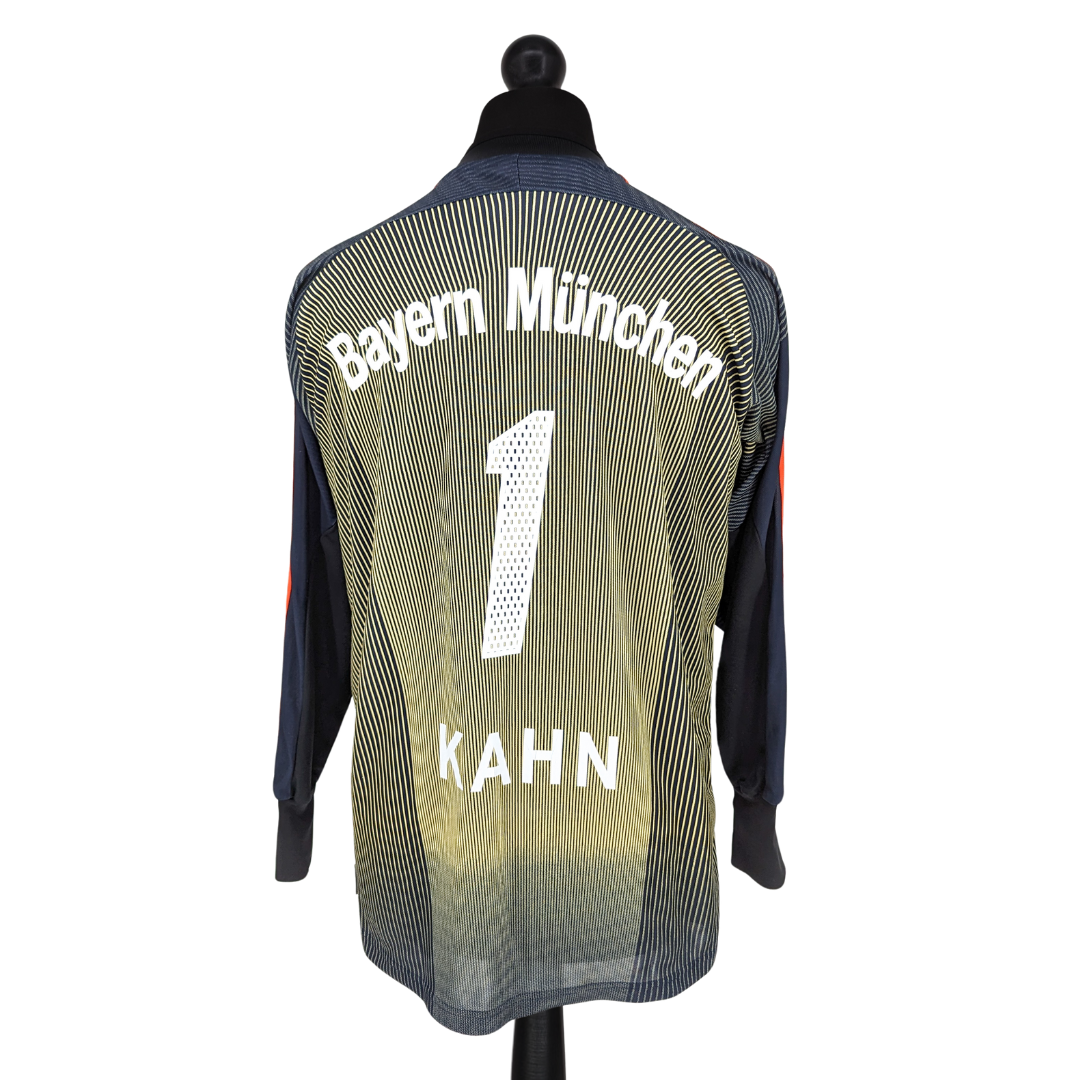 Bayern Munich goalkeeper football shirt 2003/04