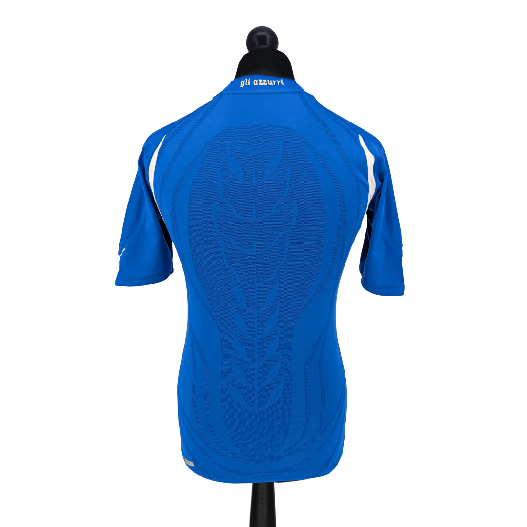 Italy home football shirt 2010/11 - (M)