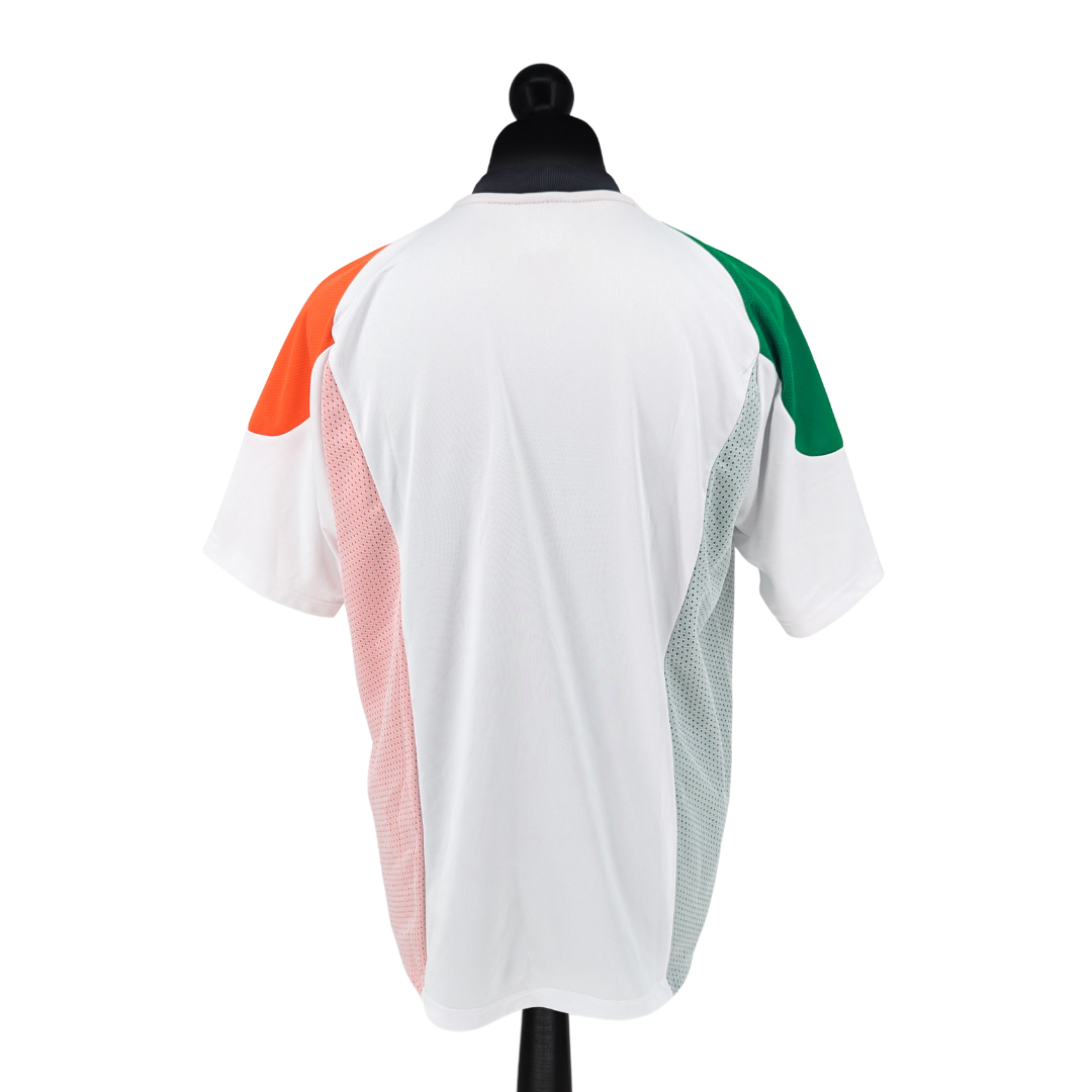 Venezia away football shirt 2005/06