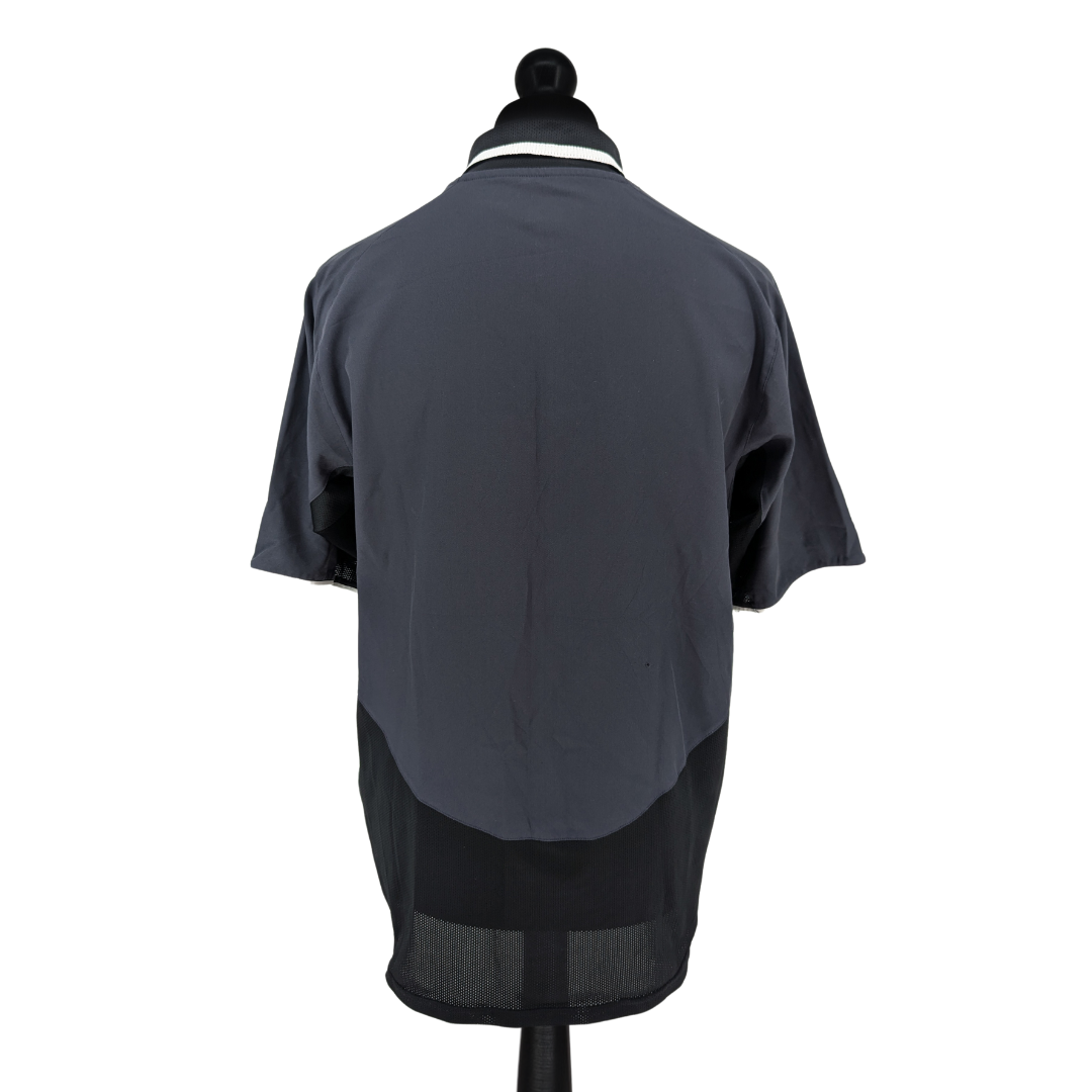 Juventus alternate football shirt 2003/04