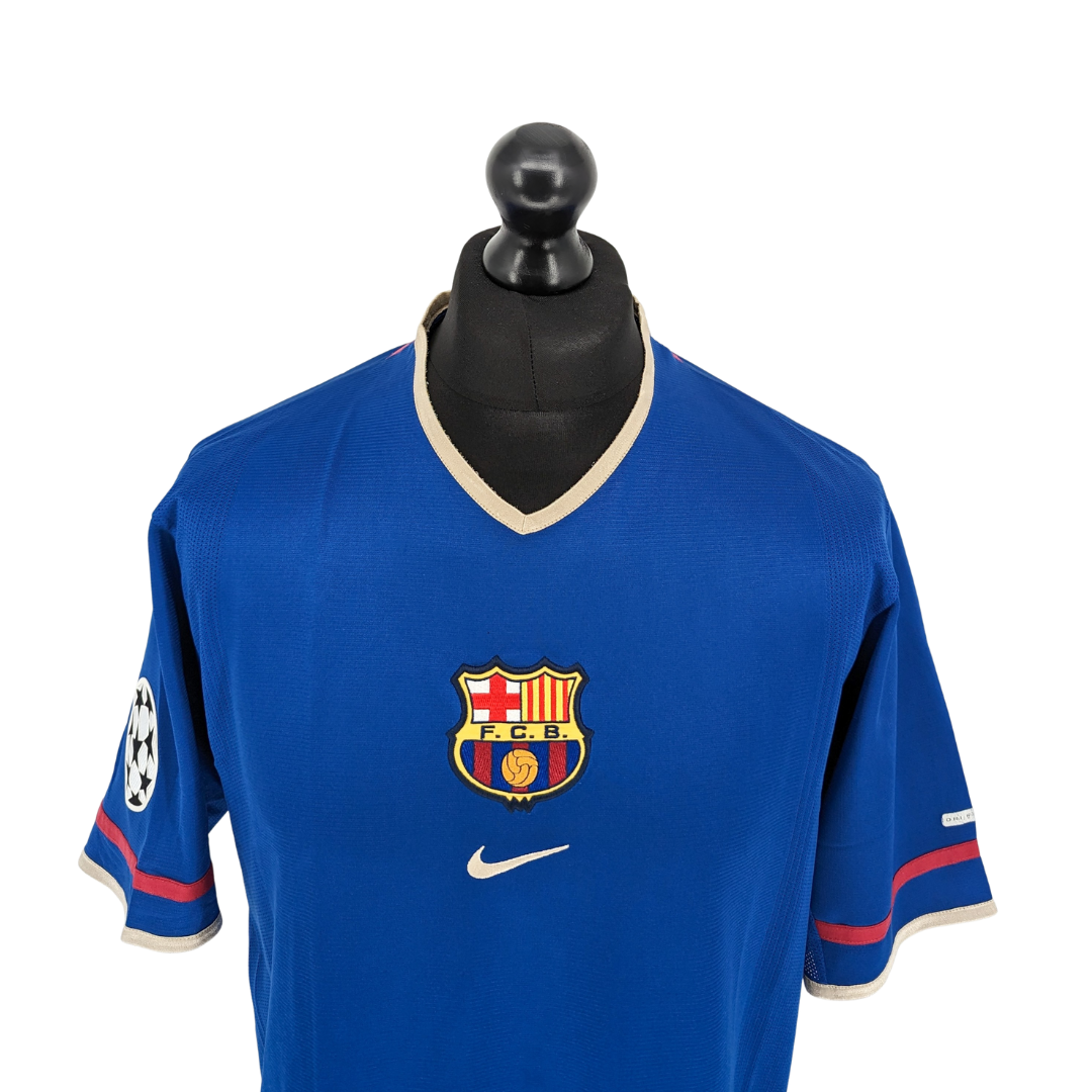 Barcelona alternate football shirt 2001/02