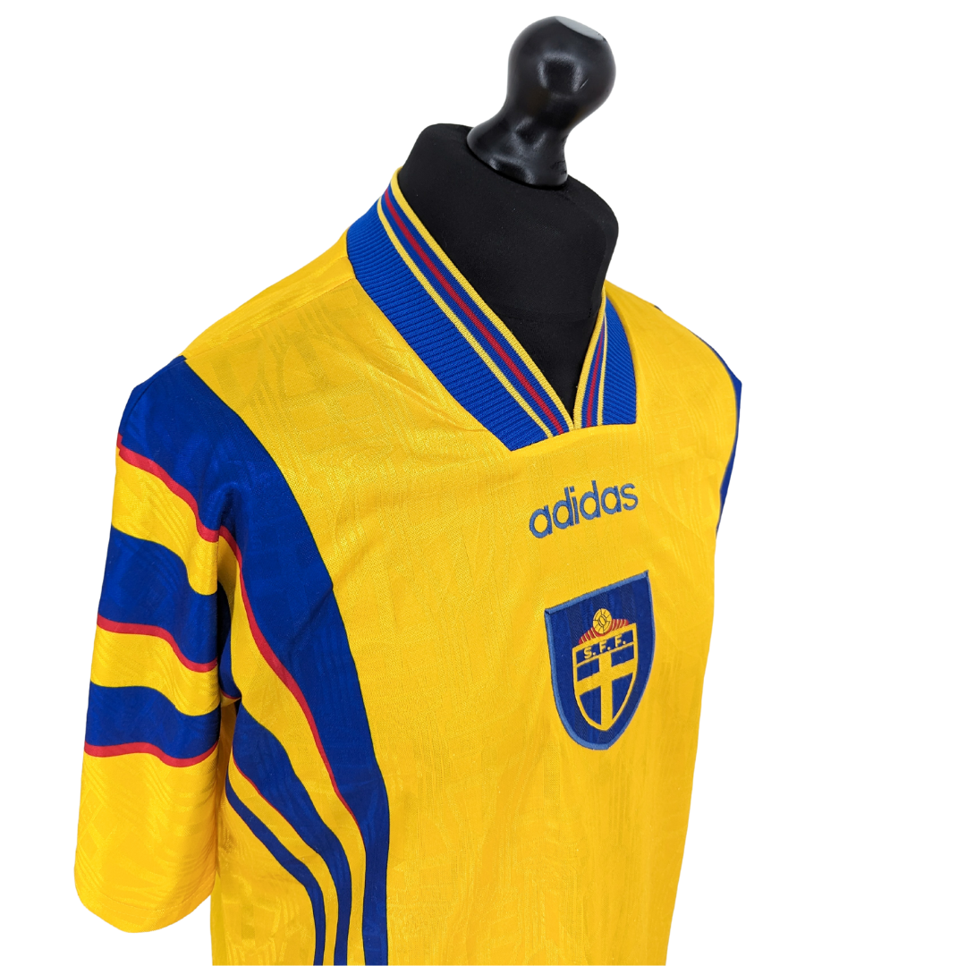 Sweden home football shirt 1996/98
