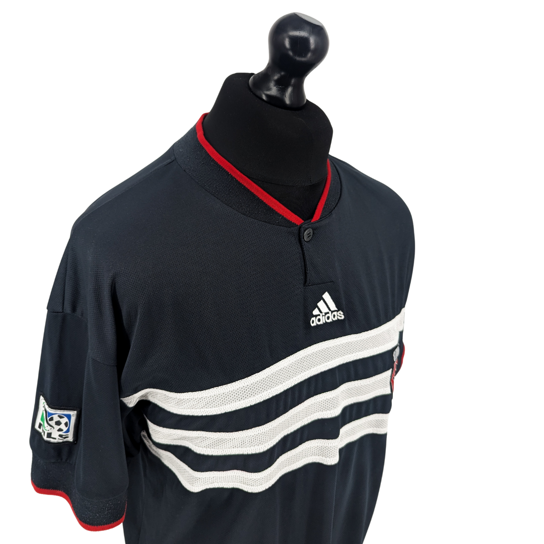 DC United home football shirt 2000/01 - (L)