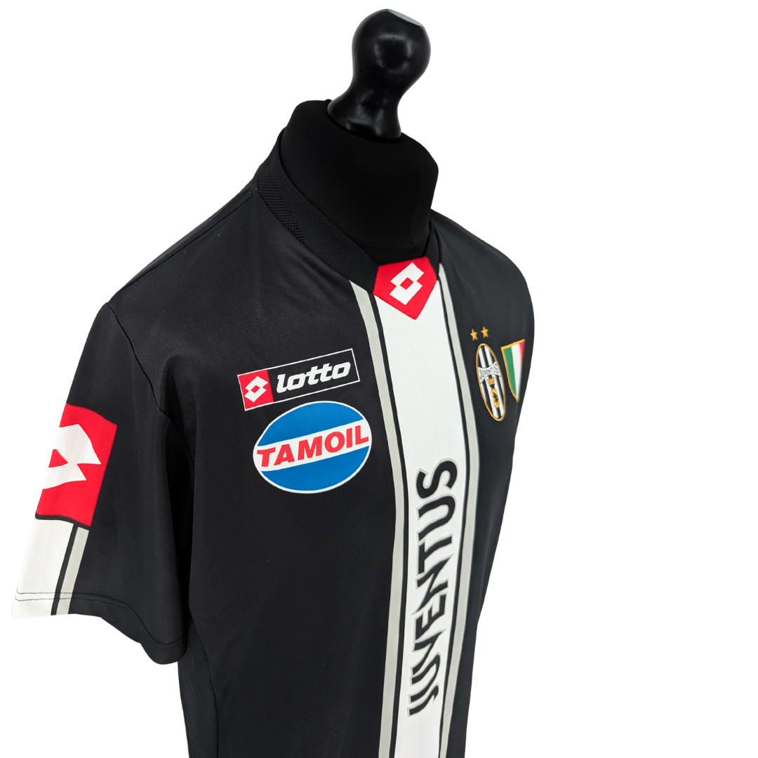 Juventus European training football shirt 2002/03