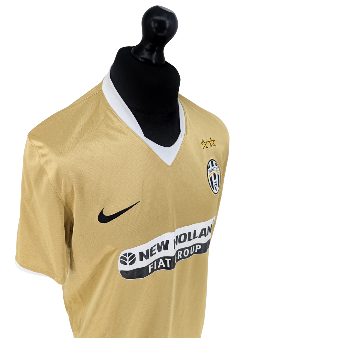 Juventus away football shirt 2008/10