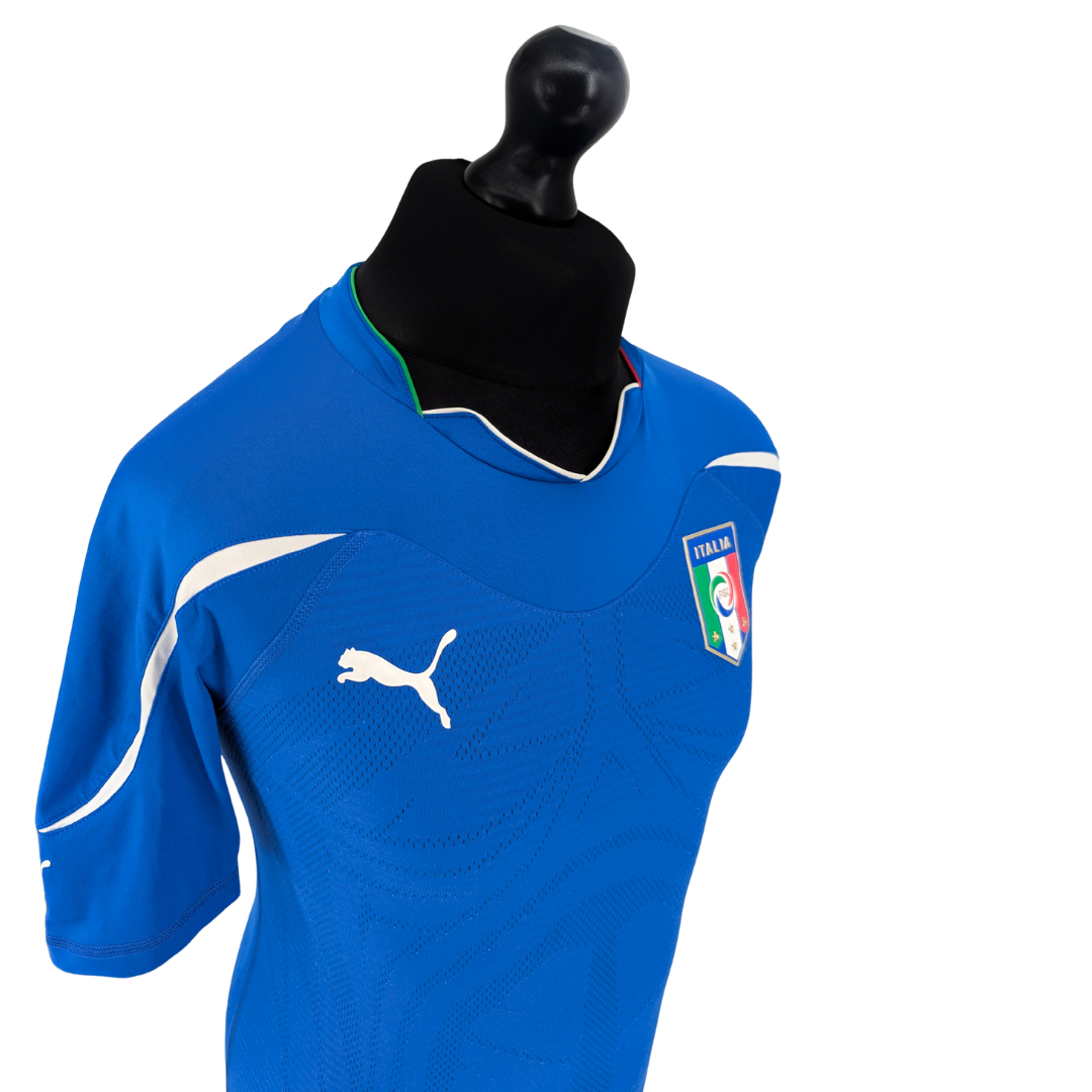 Italy home football shirt 2010/11 - (M)