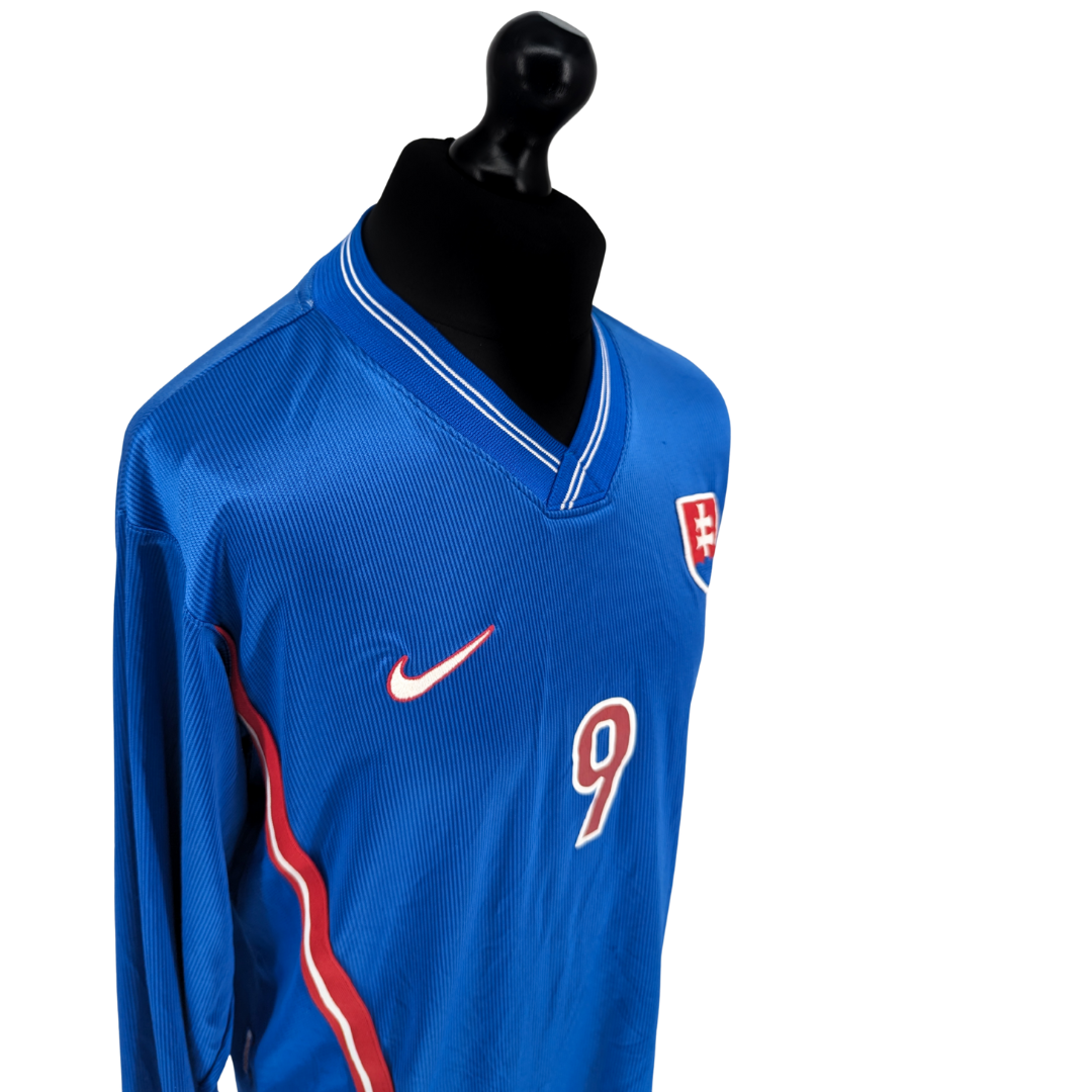 Slovakia home football shirt 1998/00