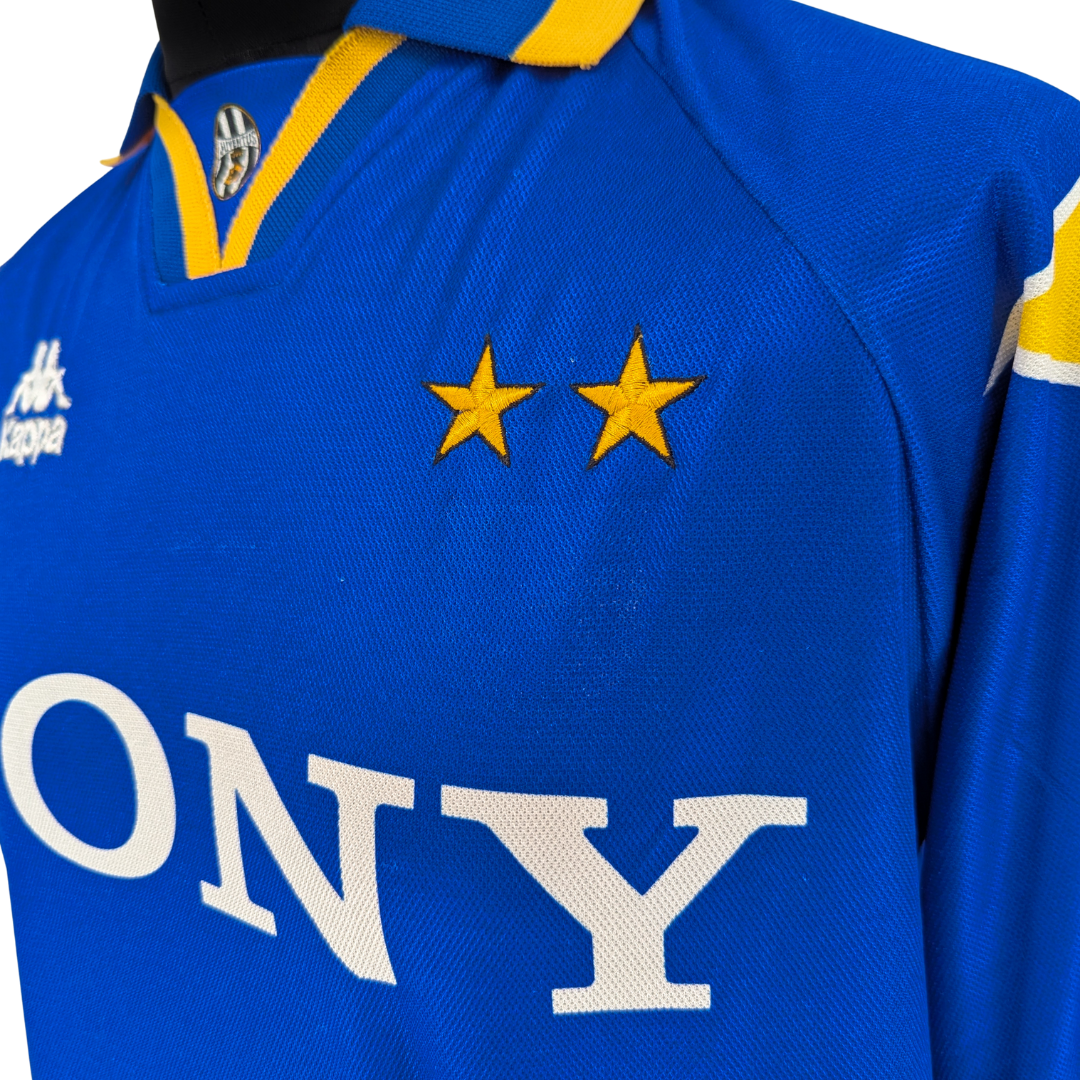 Juventus away football shirt 1995/96 - (L)