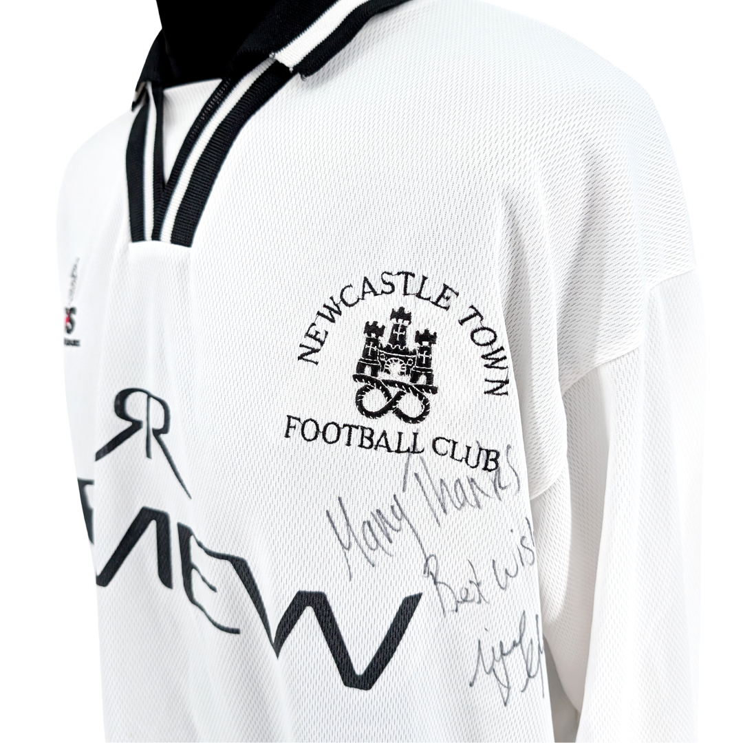 Newcastle Town signed away football shirt 2004/06 - (L)