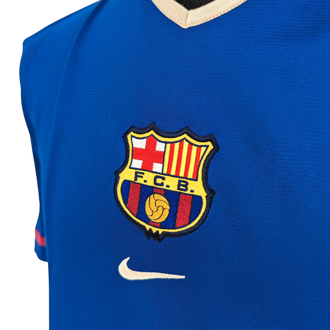 Barcelona alternate football shirt 2001/02