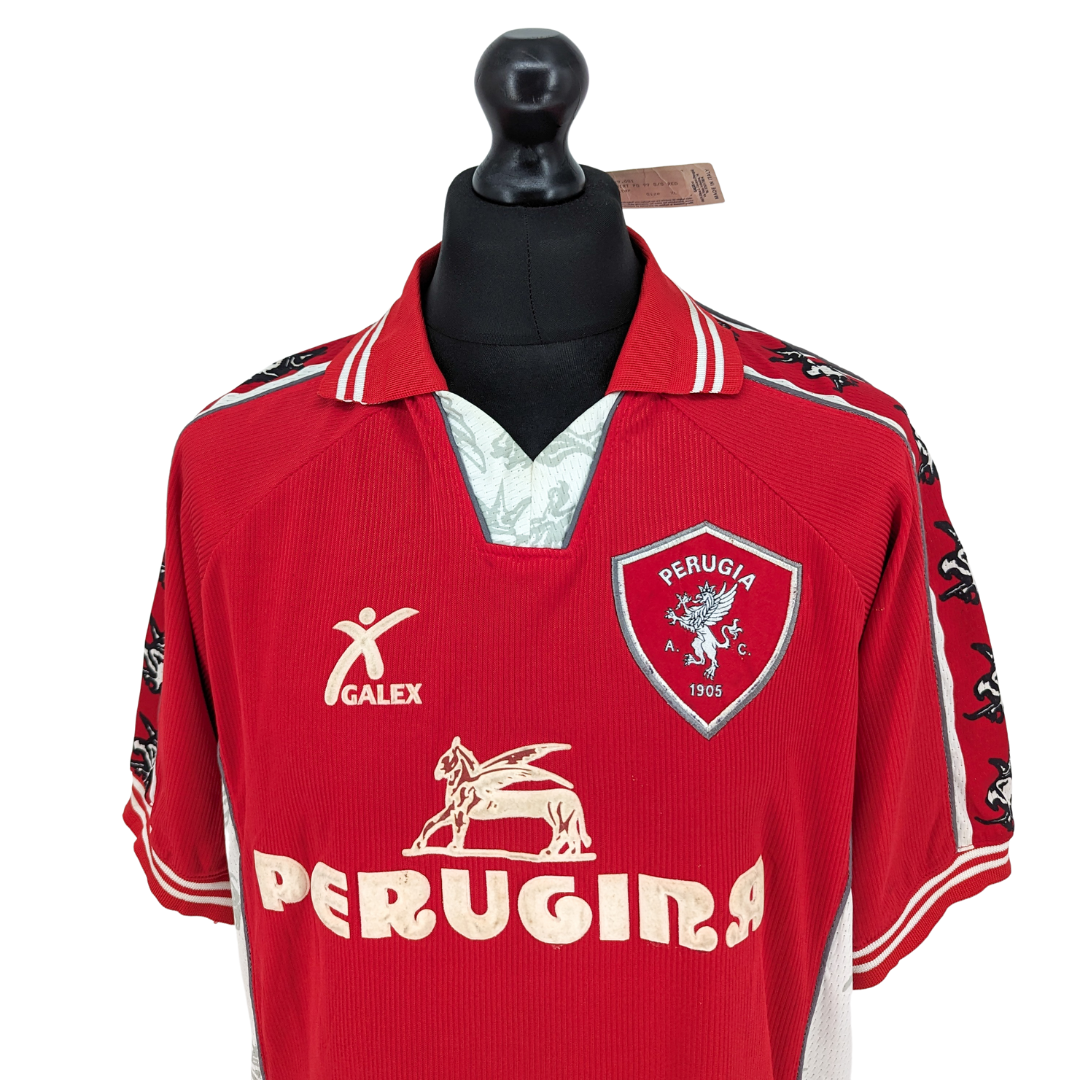 Perugia home football shirt 1999/00