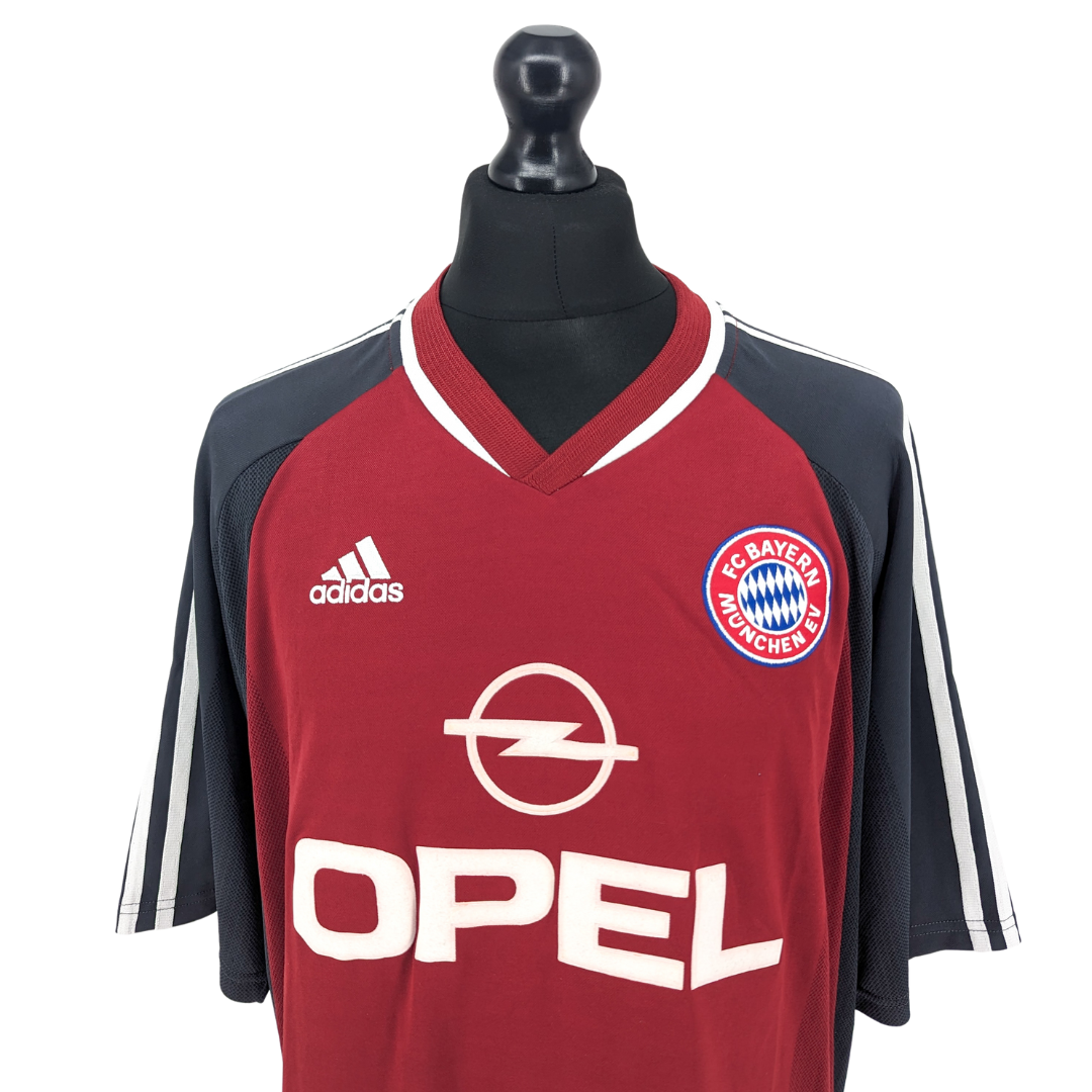 Bayern Munich home football shirt 2001/02