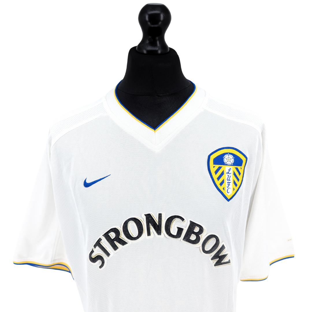 Leeds United home football shirt 2000/02 - (L)