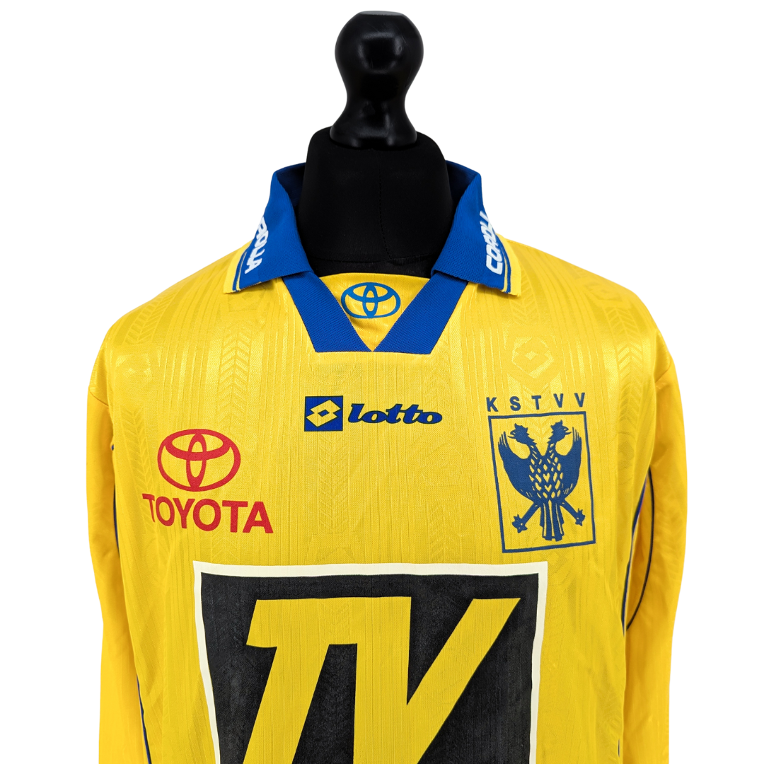 Sint-Truiden home football shirt 2000/01