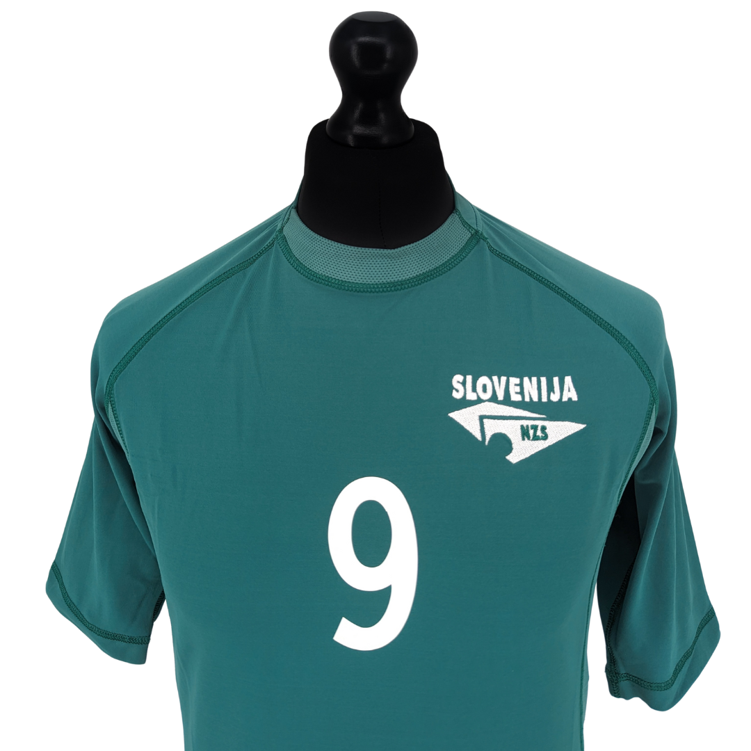 Slovenia away football shirt 2005/06 - (L)