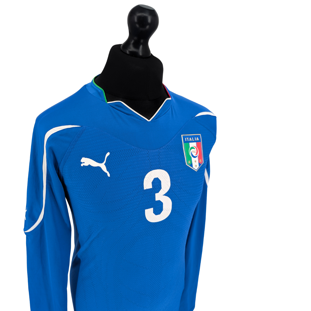 Italy home football shirt 2010/11 - (L)