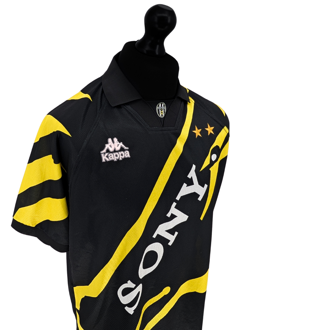 Juventus alternate football shirt 1996/97 - (XL)