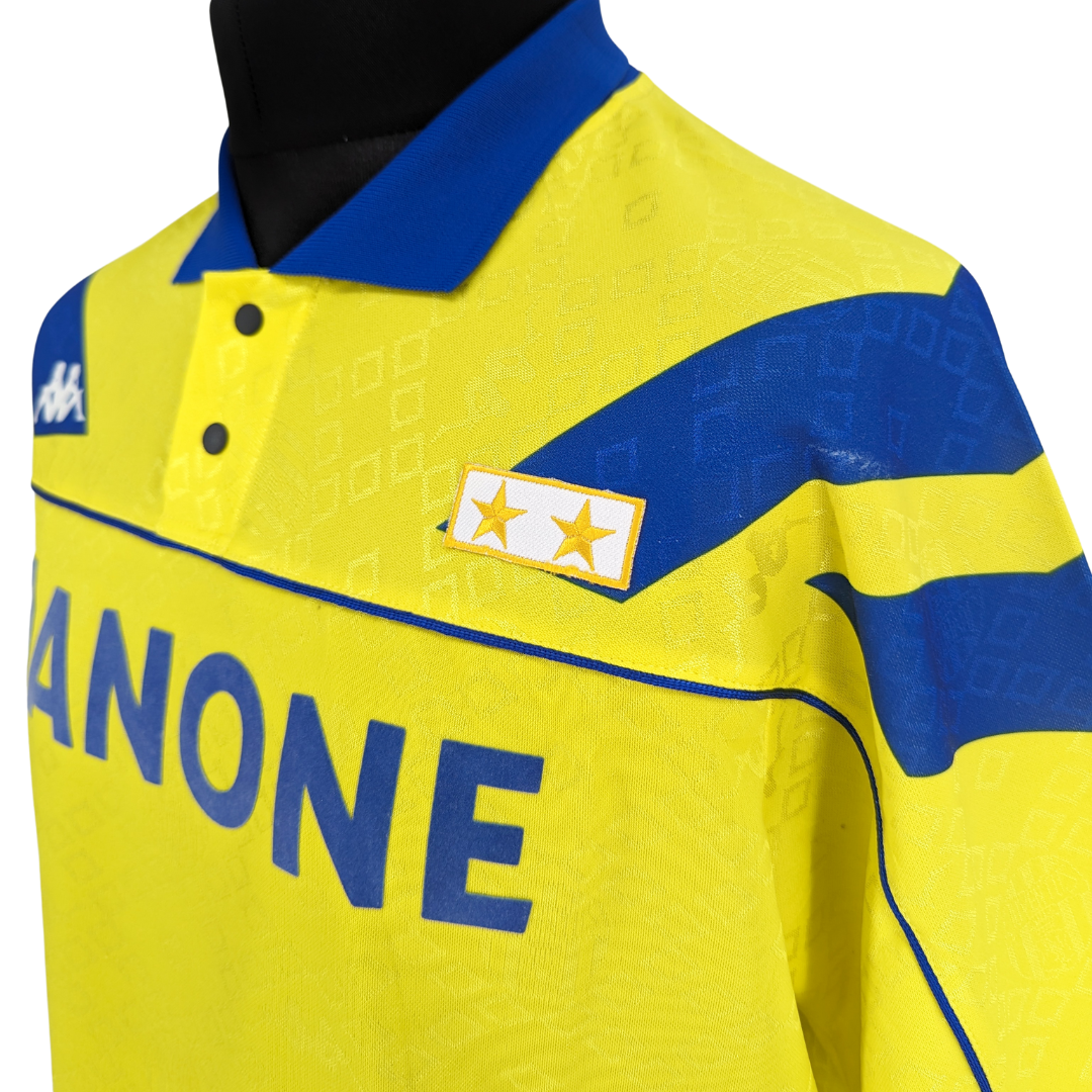 Juventus away football shirt 1992/93 - (L)