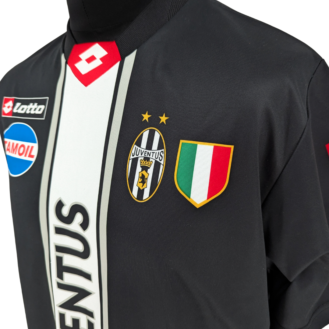 Juventus European training football shirt 2002/03