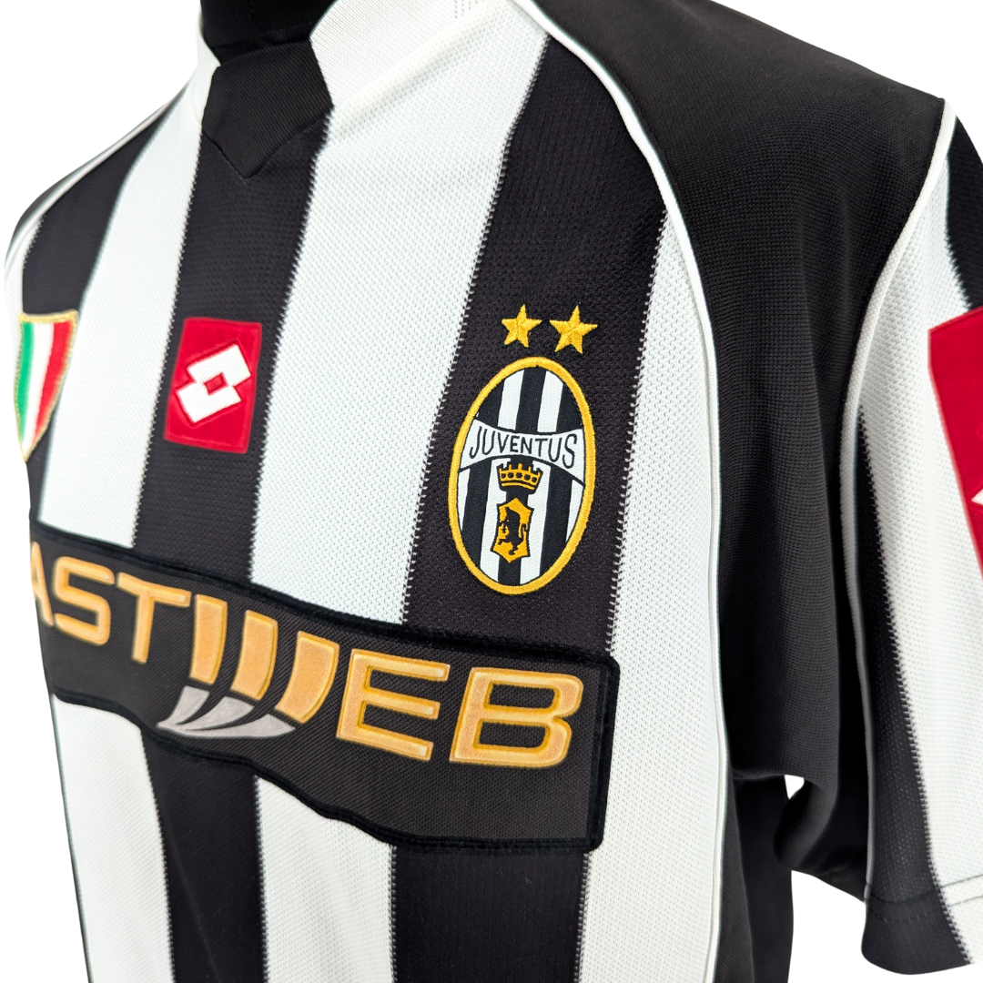 Juventus home football shirt 2002/03