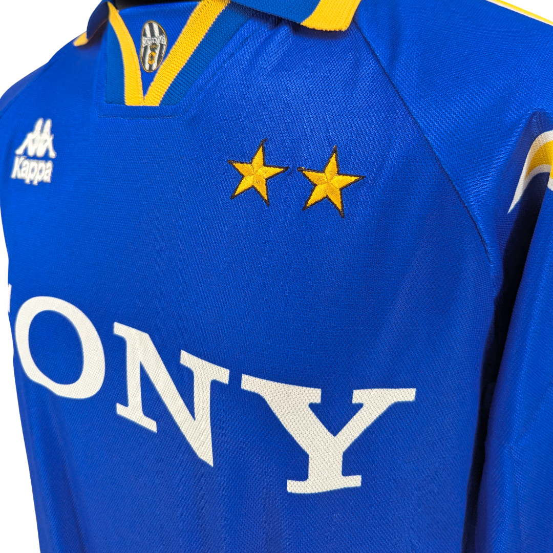 Juventus away football shirt 1995/96 - (M)