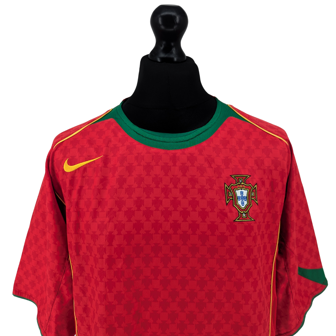 Portugal home football shirt 2004/06 - (XL)