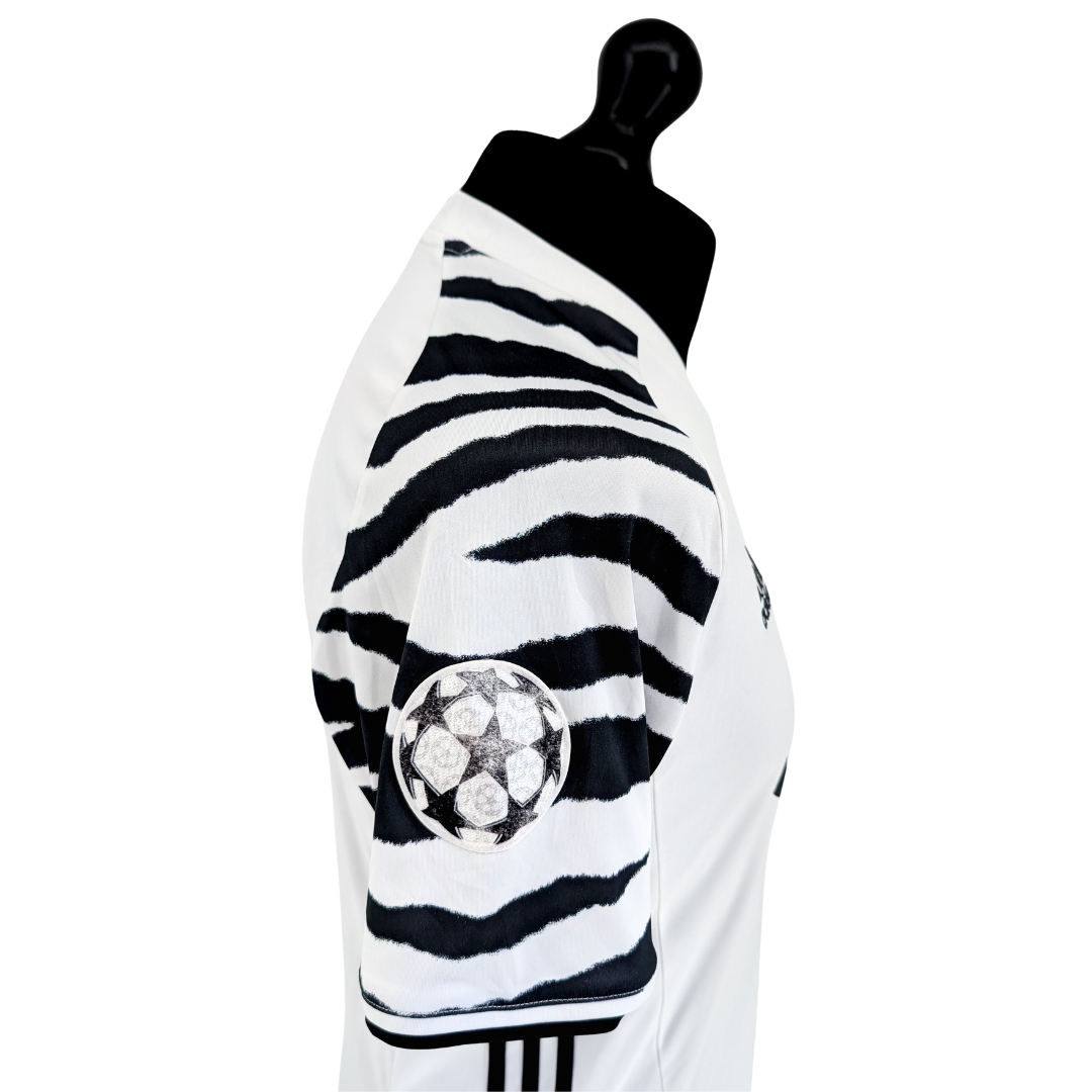 Juventus alternate football shirt 2016/17 - (M)