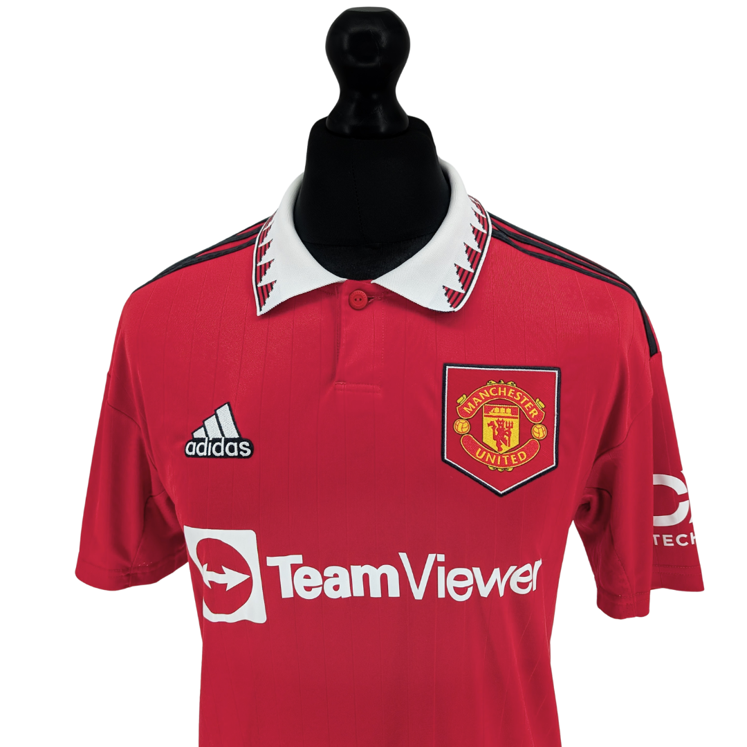 Manchester United home football shirt 2022/23 - (M)