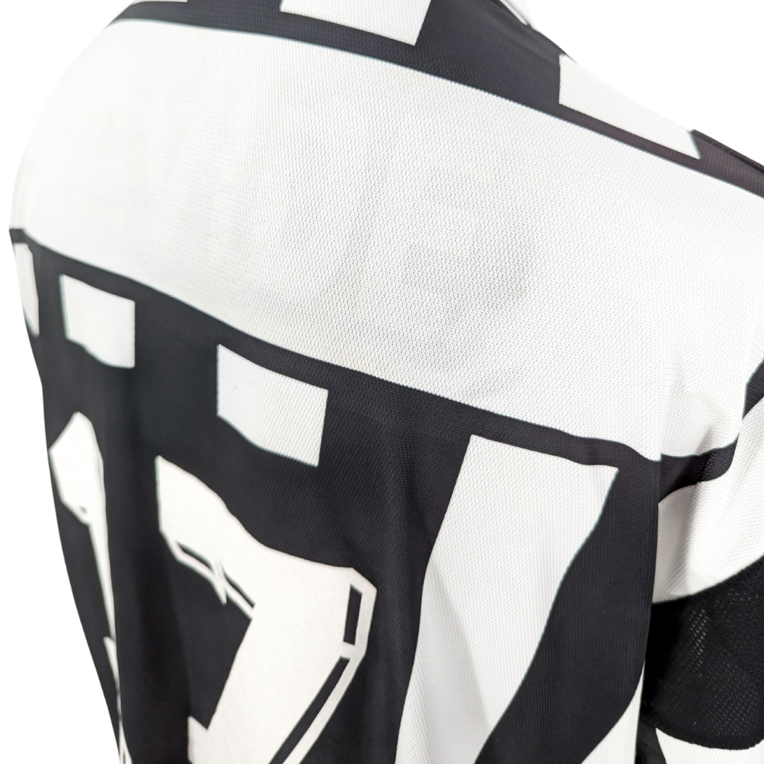 Juventus European home football shirt 2001/02