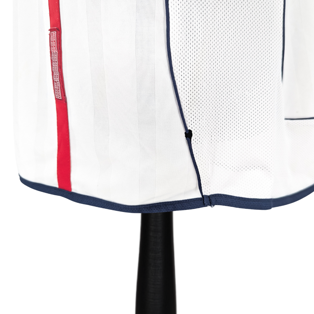 England home football shirt 2001/03