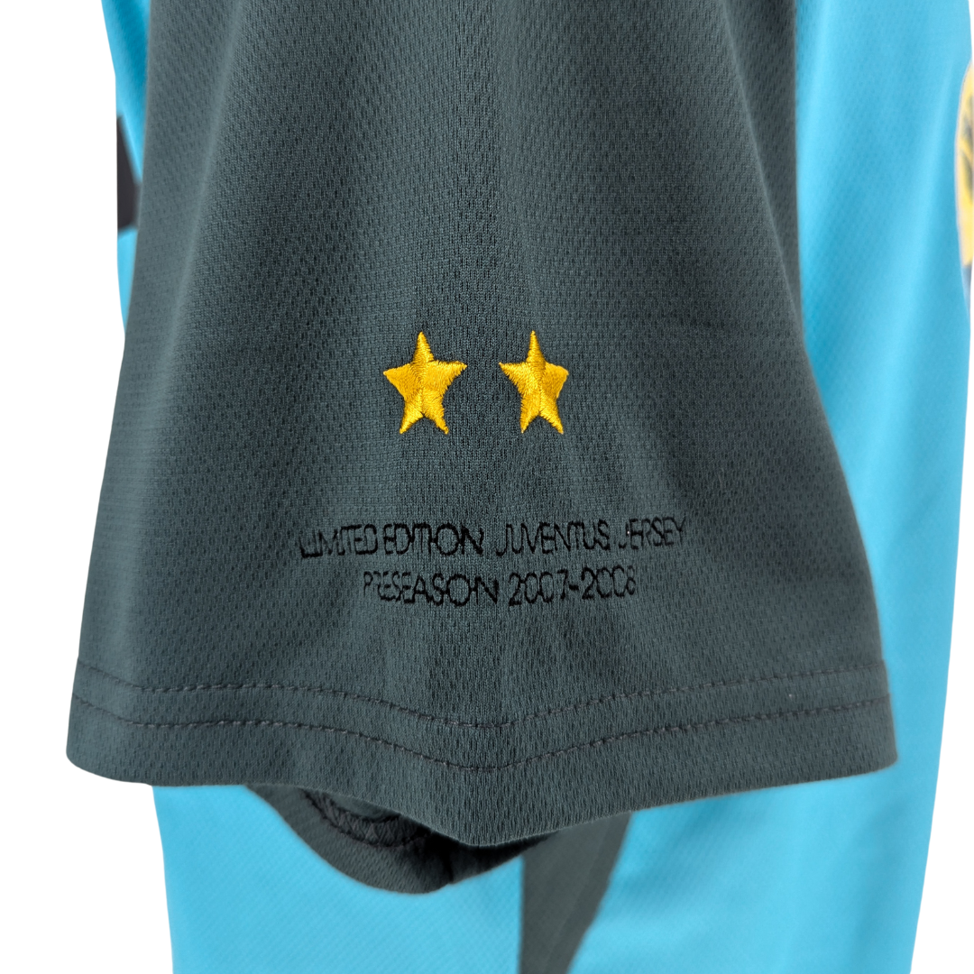 Juventus limited edition pre-season goalkeeper football shirt 2007/08