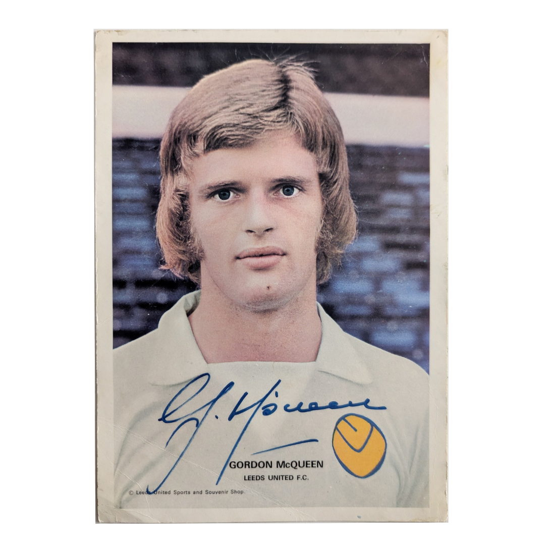 Gordon McQueen signed photograph - Leeds United 1975/76 - (A5)