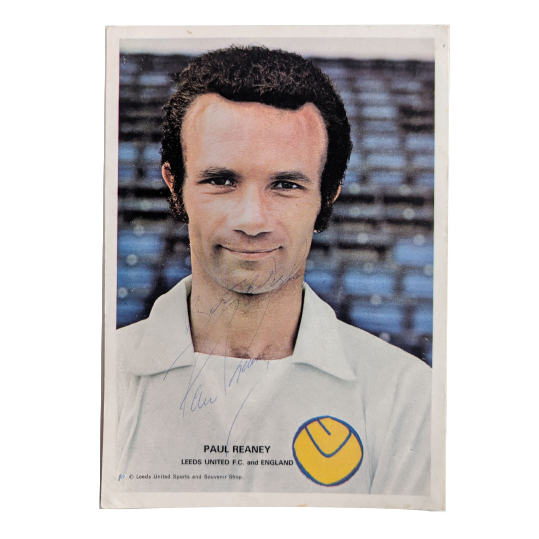 Paul Reaney signed photograph - Leeds United 1975/76 - (A5)