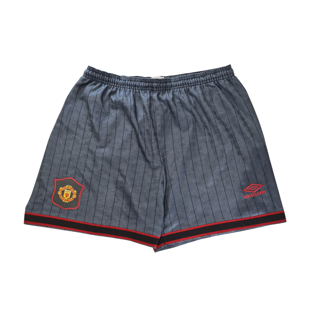 Manchester United away football shorts 1995/96