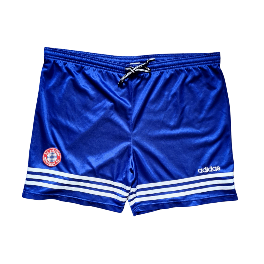 Bayern Munich home football shorts 1995/97
