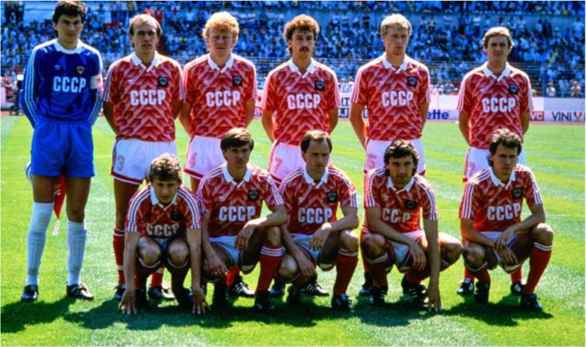 What if... The Soviet Union football team had never disbanded?