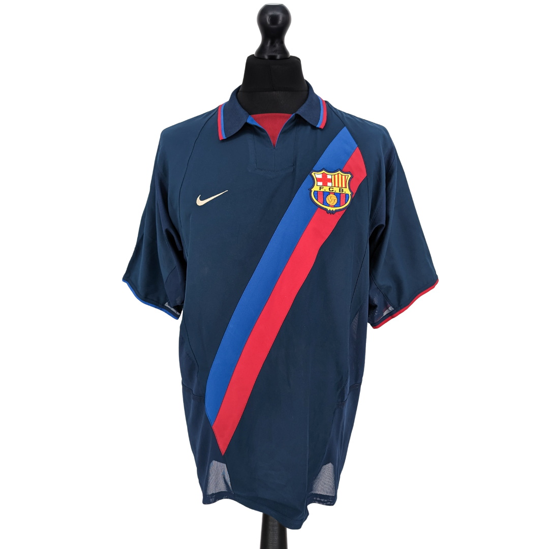 Barcelona away football shirt 2002/04