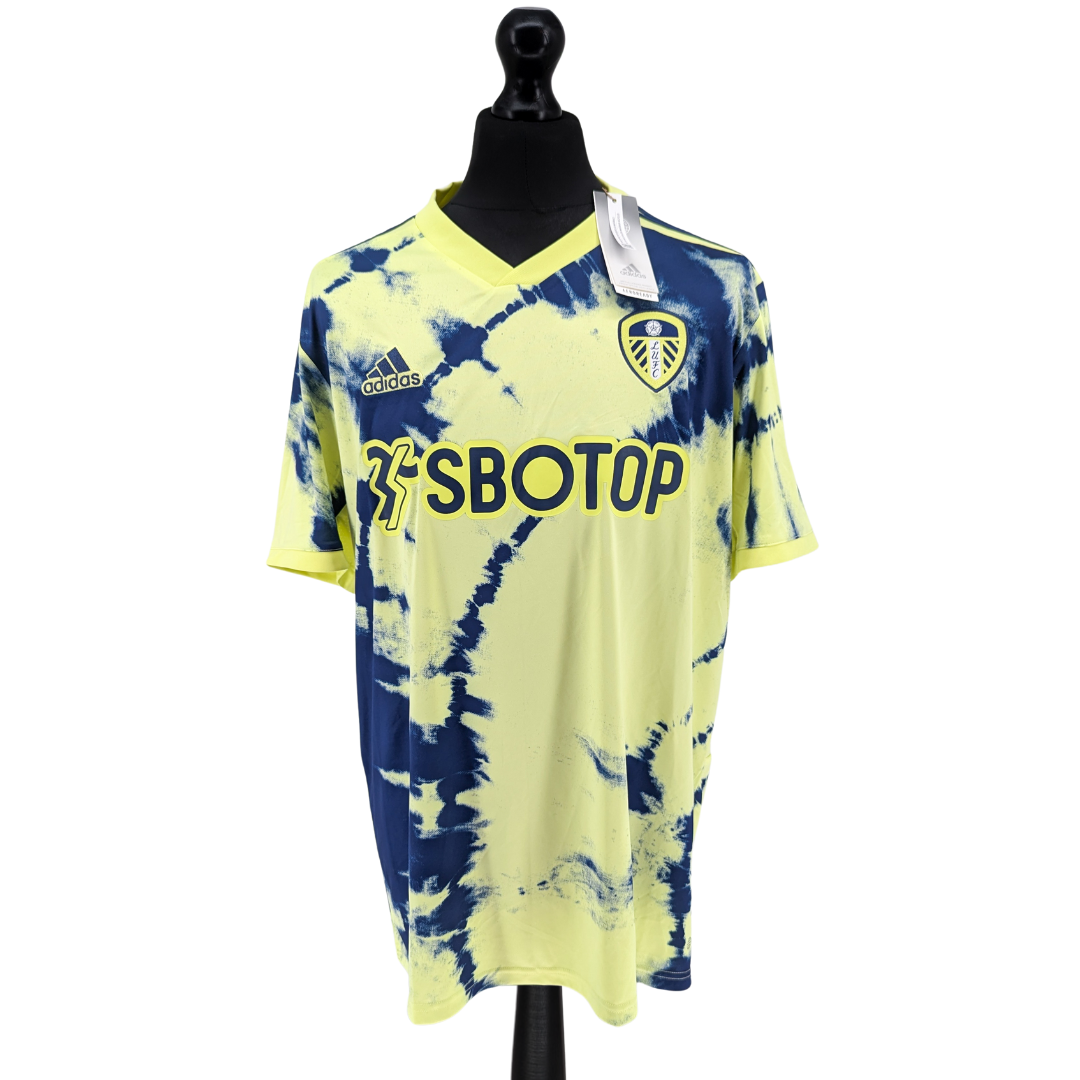 Leeds United away football shirt 2022/23