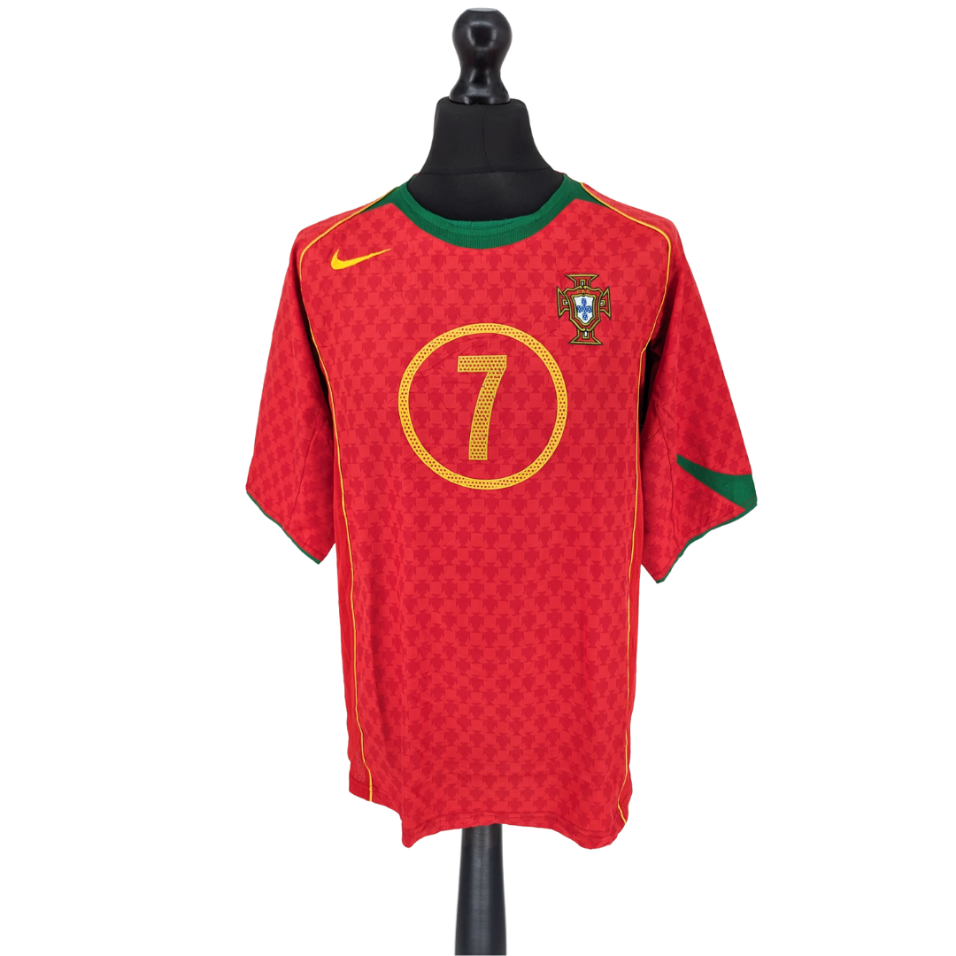 Portugal home football shirt 2004/06