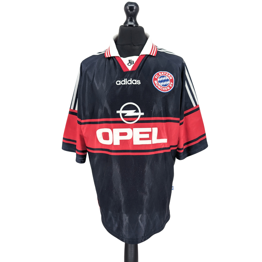 Bayern Munich home football shirt 1997/99