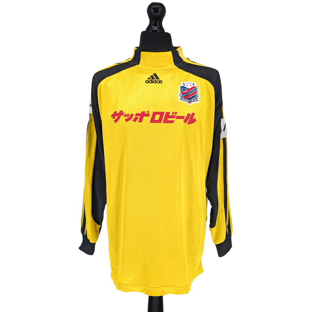 Consadole Sapporo goalkeeper football shirt 1999/00