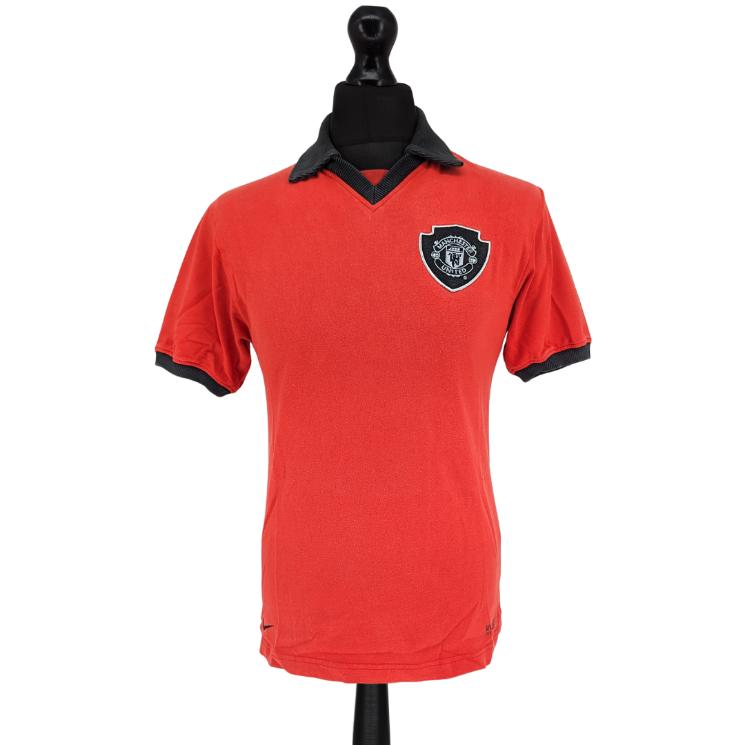 Manchester United retro football shirt 2002