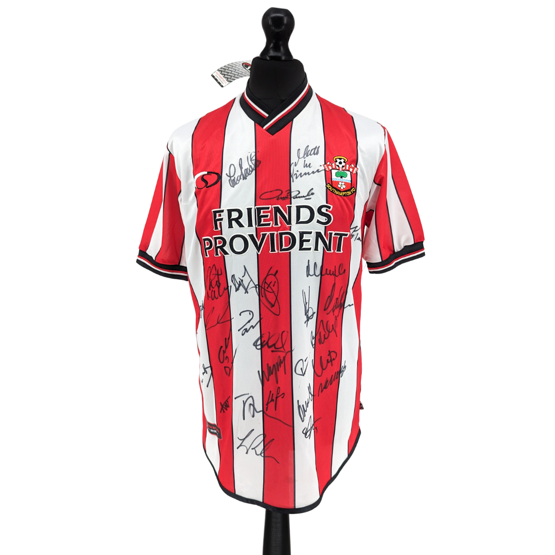 Southampton signed home football shirt 2001/03